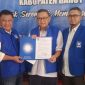 H. Enjang Tedi menerima surat rekomendasi dari DPP PAN untuk maju sebagai calon bupati/wakil bupati di Pilkada Garut 2024. 