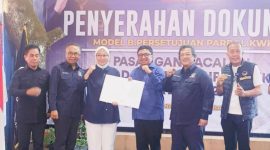 Pasangan PASTI SANTRI Terima B1 KWK dari Partai Nasdem untuk Pilkada Garut