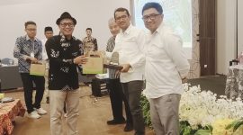 Calon Bupati Garut dr. Helmi Budiman Tekankan Kebijakan Merubah Pola Pikir Generasi Muda terhadap Profesi Petani