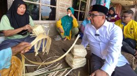 Ekonomi dan Lingkungan Terjaga! Syakur Amin Dukung Besek Garut Pengganti Styrofoam