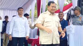 Canda Presiden Prabowo di TPS_ Pilih Siapa di Pilkada Jabar 2024_ Rahasia! (Foto_ © Bisnis.com)