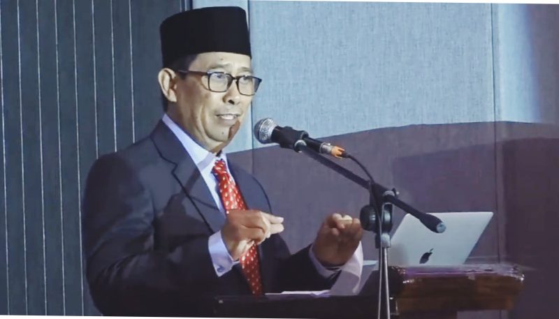 Pesan Dr. Hadiat untuk Wisudawan STIKes Karsa Husada Garut: Jaga Etika dan Berbaktilah kepada Orang Tua