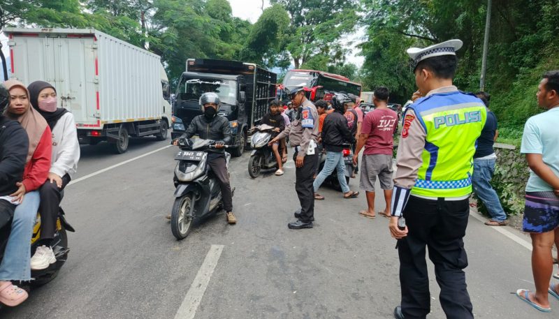 Kecelakaan Beruntun di Leles, Libatkan 7 Kendaraan, 9 Orang Luka-Luka