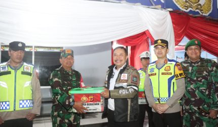 Monitoring Malam Tahun Baru 2025 di Garut Pj Bupati Barnas Adjidin Warga Tertib dan Kondusif