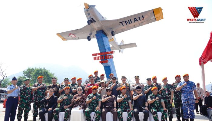 Ikon Baru Garut: AS 202 Bravo Resmi Berdiri Megah di Haruman Jingga!