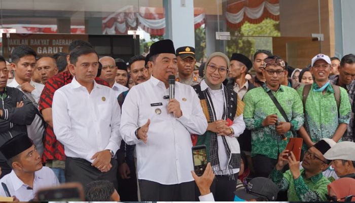 Guru Madrasah Garut Audiensi, Bupati Garut Janji Perhatikan Kesejahteraan
