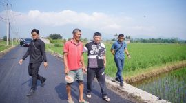 Syakur Bertemu Syakur, Momen Hangat di Balik Perbaikan Jalan Bojonglarang