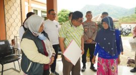 Bupati Garut Bongkar Masalah DTSEN dan Jalan Rusak di Cihurip