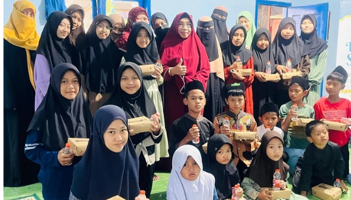 DPD Muslimat Al-Ittihadiyah Garut Gelar Ramadan Berbagi di Madrasah Nurul Ikhlas
