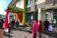 Al Mashduqi Islamic School Peringati Hari Kartini dengan Kebaya, Pangsi, dan Permainan Tradisional
