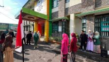 Al Mashduqi Islamic School Peringati Hari Kartini dengan Kebaya, Pangsi, dan Permainan Tradisional