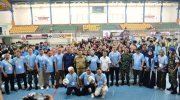 MERIAH! Kejurda Voli U-18 Jabar Dibuka, Bupati Garut Dorong Sport Tourism dan Perlindungan Atlet Lewat BPJamsostek