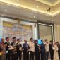 Ketua Yayasan Al Musaddadiyah Lepas Lulusan SMA Ciledug dengan Pesan Menyentuh