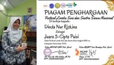 Membanggakan! Siswi SMK Muhammadiyah Garut Juara 3 Cipta Puisi FLS3N Kabupaten Garut