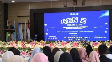 Peserta mengikuti talkshow GEN Z Space Vol.4 di IPI Garut yang membahas pemanfaatan digitalisasi untuk dampak nyata generasi muda