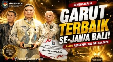 Bupati Garut Abdusy Syakur Amin menerima Penghargaan Pengendalian Inflasi Terbaik I tingkat Kabupaten Regional Jawa-Bali dari Kemendagri RI di Yogyakarta