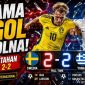 Pemain Swedia dan Yunani berebut bola dalam laga uji coba internasional yang berakhir imbang 2-2. Gol injury time Giorgos Masouras menggagalkan kemenangan tuan rumah.