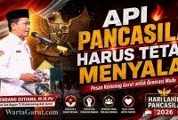 Kasubag TU Kemenag Kabupaten Garut, H. Endang Sutiana, S.Ag., M.M.Pd., menyampaikan amanat saat menjadi pembina upacara Hari Lahir Pancasila 2026 di MAN 1 Garut yang diikuti madrasah dan KUA Garut Kota