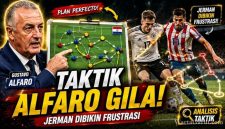 Pelatih Paraguay Gustavo Alfaro memberikan instruksi kepada para pemain saat menghadapi Jerman pada Babak 32 Besar Piala Dunia FIFA 2026 di Boston Stadium.