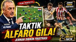 Pelatih Paraguay Gustavo Alfaro memberikan instruksi kepada para pemain saat menghadapi Jerman pada Babak 32 Besar Piala Dunia FIFA 2026 di Boston Stadium.
