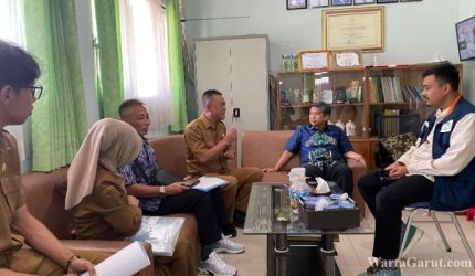 DLH Garut Apresiasi Komitmen SMK Muhammadiyah Garut dalam Program Adiwiyata 5 adiwiyata