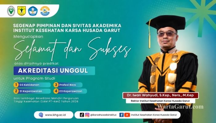 Rektor Institut Kesehatan Karsa Husada Garut, Dr. Iwan Wahyudi, S.Kep., Ners., M.Kep., menyampaikan apresiasi atas keberhasilan empat program studi meraih Akreditasi Unggul sebagai bukti peningkatan mutu pendidikan kesehatan.