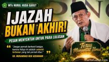 Pendiri Pondok Pesantren Nurul Huda Cibojong, KH Muhammad Nuh Addawami, menyampaikan amanah kepada lulusan MTs Nurul Huda Angkatan ke-32 di Kecamatan Cisurupan, Kabupaten Garut.