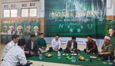 Ketua DPC PKB Garut H. Subhan Fahmi bersama jajaran pengurus masa bakti 2026–2031 saat bersilaturahmi dengan Pengurus Cabang Nahdlatul Ulama (PCNU) Kabupaten Garut untuk memohon doa dan restu menjalankan amanah organisasi.