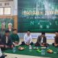 Ketua DPC PKB Garut H. Subhan Fahmi bersama jajaran pengurus masa bakti 2026–2031 saat bersilaturahmi dengan Pengurus Cabang Nahdlatul Ulama (PCNU) Kabupaten Garut untuk memohon doa dan restu menjalankan amanah organisasi.