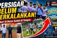 Ketua Umum Persigar Garut H. Rudy Gunawan bersama jajaran manajemen dan pendukung merayakan keberhasilan Persigar lolos ke babak 16 besar Liga 4 Nasional setelah menahan imbang Persipam Pamekasan