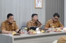 Bupati Garut Abdusy Syakur Amin memberikan arahan kepada jajaran Bapenda mengenai penguatan PAD sebagai upaya meningkatkan kemandirian fiskal Kabupaten Garut.