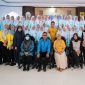 Mahasiswa Program Studi D3 Kebidanan IKKHG mengikuti pelatihan Mom Massage dan Parental Yoga untuk meningkatkan kompetensi pelayanan kebidanan.