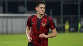 Justin Hubner dipastikan belum dapat memperkuat Timnas Indonesia pada laga melawan Kamboja.