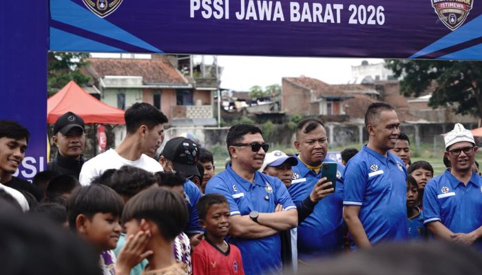 Bupati Garut Abdusy Syakur Amin menghadiri pembukaan Liga Jabar Istimewa U-12 Zona Priangan Timur di SOR RAA Adiwijaya Garut.