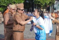 Bupati Garut Abdusy Syakur Amin melepas kontingen Popwilda Jawa Barat 2026 yang akan bertanding di Kota Bandung