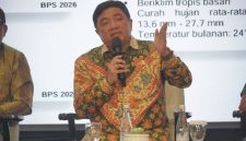 Bupati Garut, Abdusy Syakur Amin, memaparkan komitmen Pemerintah Kabupaten Garut dalam menyusun Peraturan Daerah (Perda) Bantuan Hukum bagi masyarakat kurang mampu sebagai upaya memperluas akses keadilan dan memperkuat perlindungan hak asasi manusia (HAM)