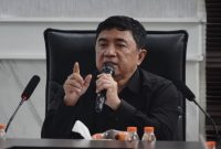 Bupati Garut Abdusy Syakur Amin memimpin rapat ekspose potensi penarikan retribusi parkir Tahun Anggaran 2026 di Kabupaten Garut.