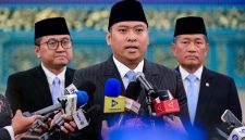 Kepala Badan Gizi Nasional Sudaryono menyampaikan komitmen memperketat standar keamanan bahan baku program Makan Bergizi Gratis sebagai langkah evaluasi setelah muncul sejumlah kasus keracunan. ( foto: Setkab RI)