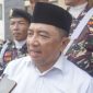 Bupati Garut Abdusy Syakur Amin memberikan keterangan terkait jalan Banjarwangi seusai menghadiri Pelantikan PC Muslimat NU Kabupaten Garut di Gedung Islamic Centre, Garut Kota, Sabtu (15/8/2026).