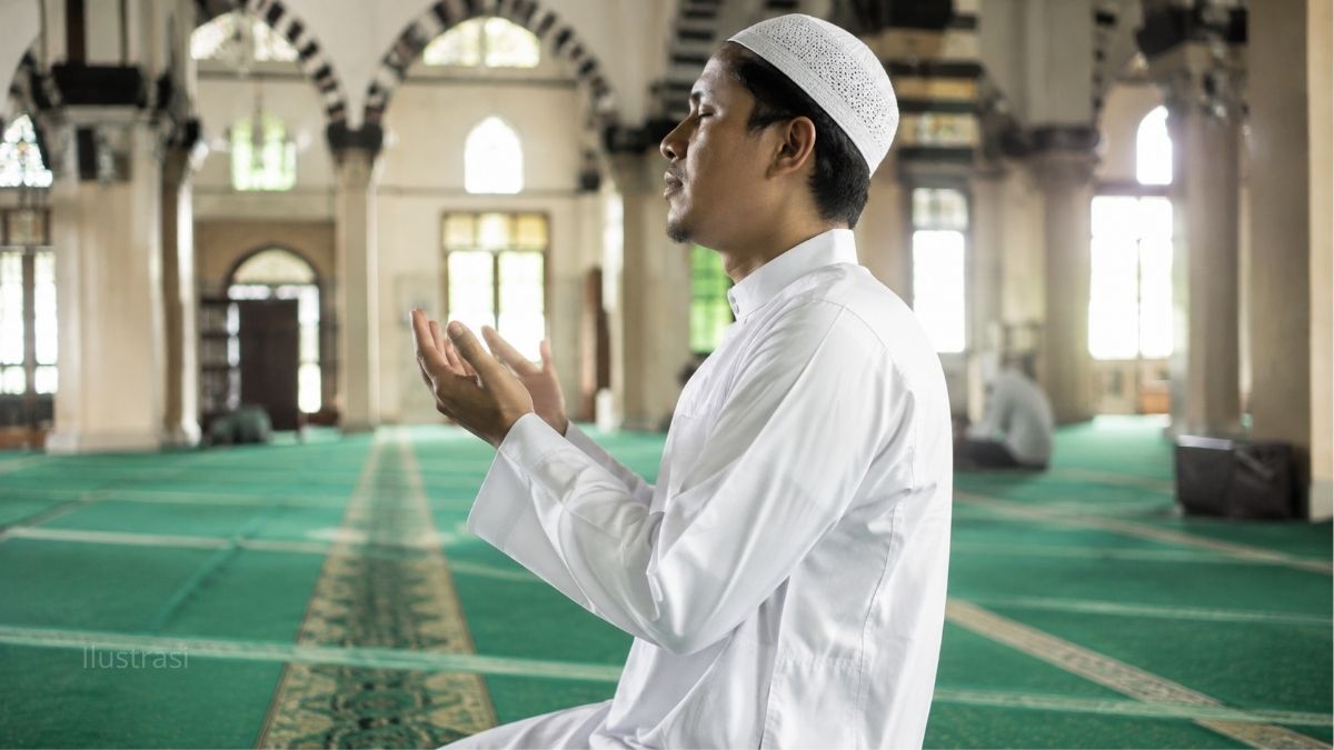 Ilustrasi doa tolak bala untuk memohon perlindungan kepada Allah SWT dari bahaya dan musibah.