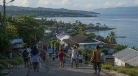 Ilustrasi gempa bumi M7,7 di wilayah Nagekeo, Nusa Tenggara Timur, yang memicu peringatan dini potensi tsunami dari BMKG.