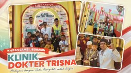 Sebanyak 17 anak mengikuti upacara bendera dalam rangka HUT ke-81 Republik Indonesia sebelum menjalani khitan di Bale Khitan Paseban Garut, Senin (17/8/2026).