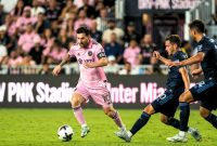 Megabintang Inter Miami CF, Lionel Messi, saat berlaga melawan Toronto FC di Nu Stadium, Florida.
