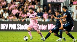 Megabintang Inter Miami CF, Lionel Messi, saat berlaga melawan Toronto FC di Nu Stadium, Florida.
