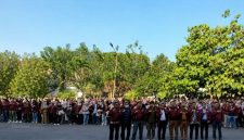 Universitas Garut melepas 1.342 mahasiswa peserta KKN Tematik 2026 di Kampus UNIGA, Tarogong Kaler, Selasa, 4 Agustus 2026.