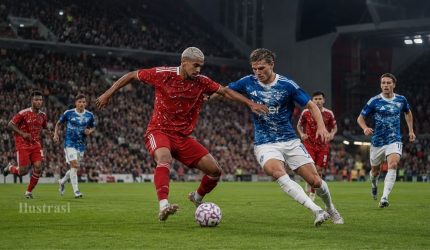 Liverpool menghadapi Como dalam pertandingan pramusim di Anfield