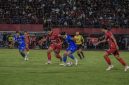 Ilustrasi duel Persib Bandung melawan Bali United dalam Dewata Challenge Series 2026.