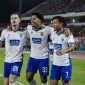 Persib Bandung merayakan kemenangan 3-2 atas Bali United pada laga pamungkas Dewata Challenge Series 2026 di Stadion Kapten I Wayan Dipta, Gianyar, Selasa (18/8/2026). (Ilustrasi Warta Garut)