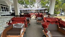 Penyaluran 260 unit becak listrik gratis kepada pengemudi becak di Gedung Pendopo Garut, Selasa (29/9/2026).