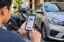 pengecekan pajak kendaraan bermotor secara online melalui smartphone.(Ilustrasi )